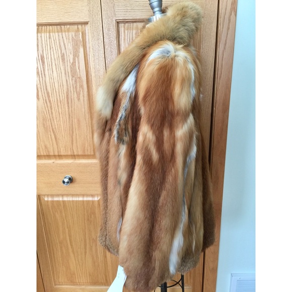 Genuine Natural Red Fox Fur Jacket - NWT - Picture 3 of 17
